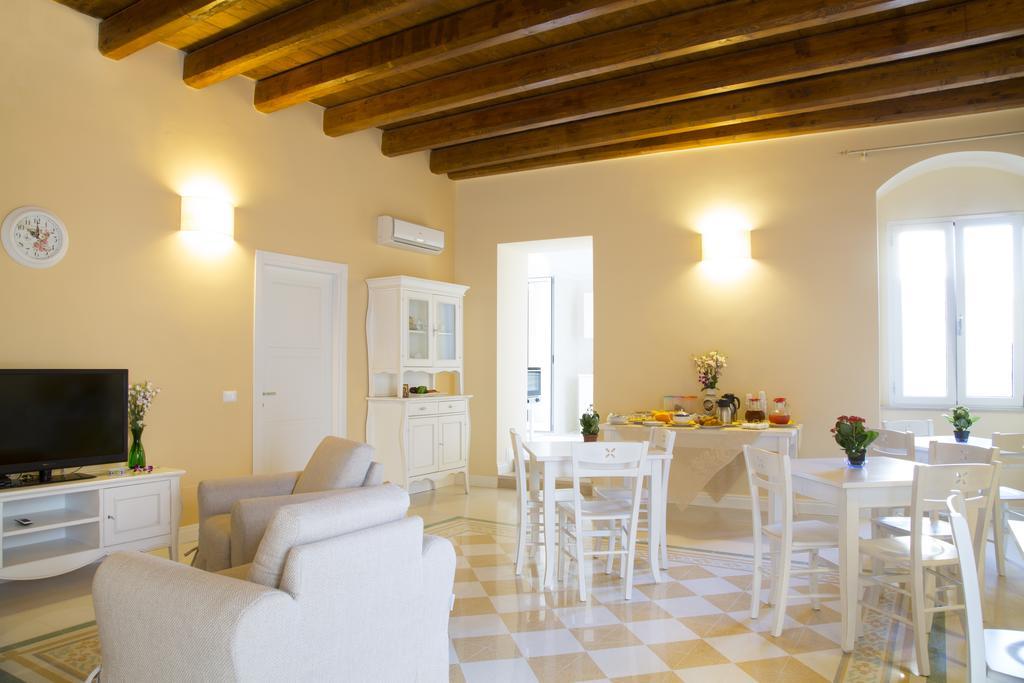 B&B Monsignore Вьесте Экстерьер фото