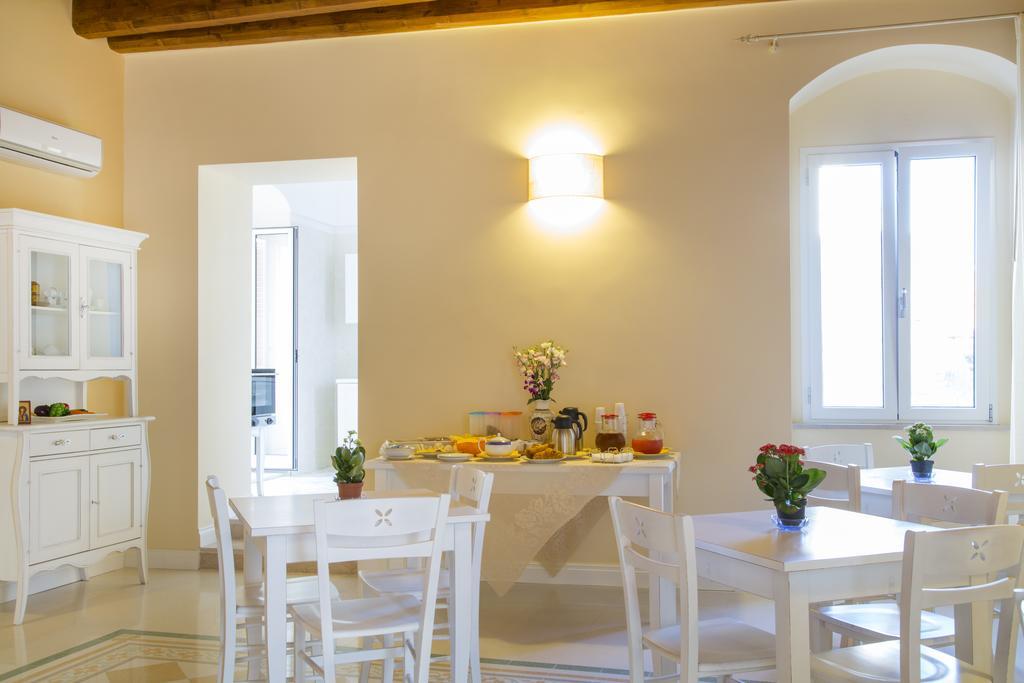 B&B Monsignore Вьесте Экстерьер фото