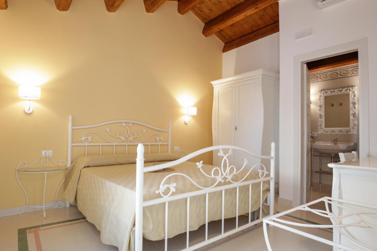B&B Monsignore Вьесте Экстерьер фото